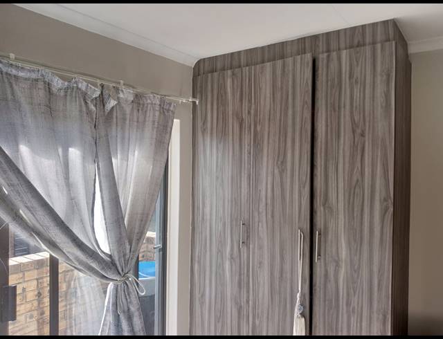 1 BEDROOM SECTIONAL TITLE FOR SALE IN COMET